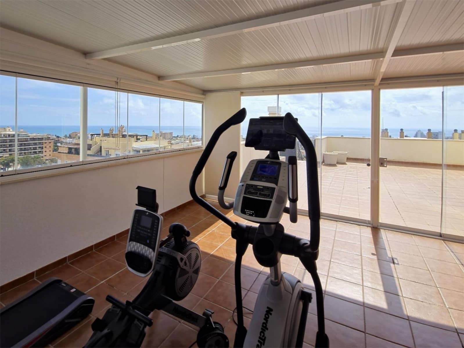 4 bedroom Penthouse for sale in Torremolinos with pool garage - € 629,000 (Ref: 9721855)