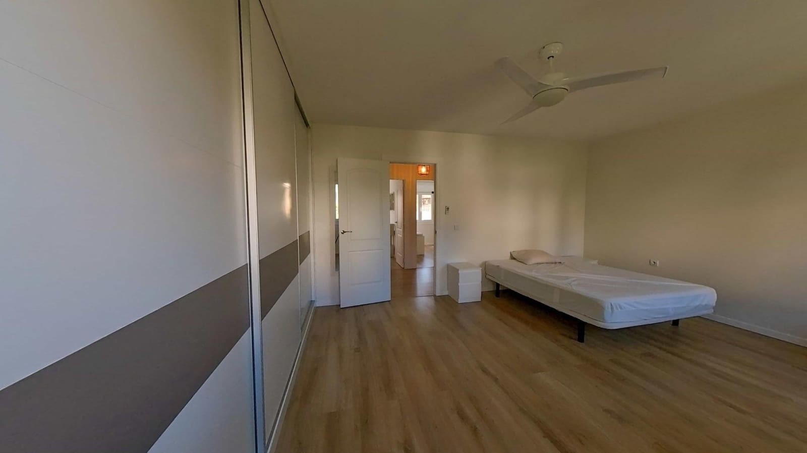 3 bedroom Penthouse for sale in Malaga city - € 550,000 (Ref: 9726790)