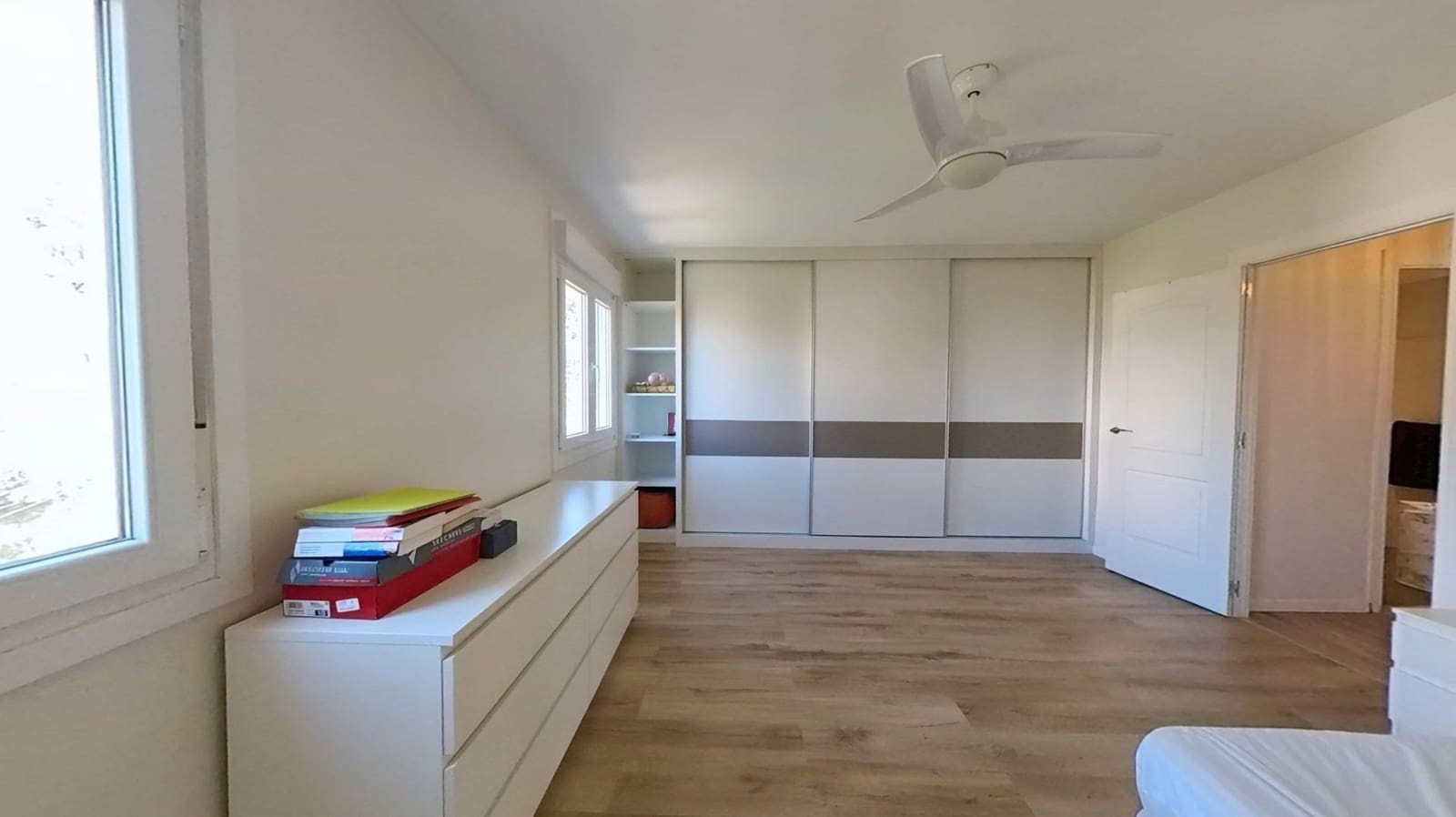 3 bedroom Penthouse for sale in Malaga city - € 550,000 (Ref: 9726790)