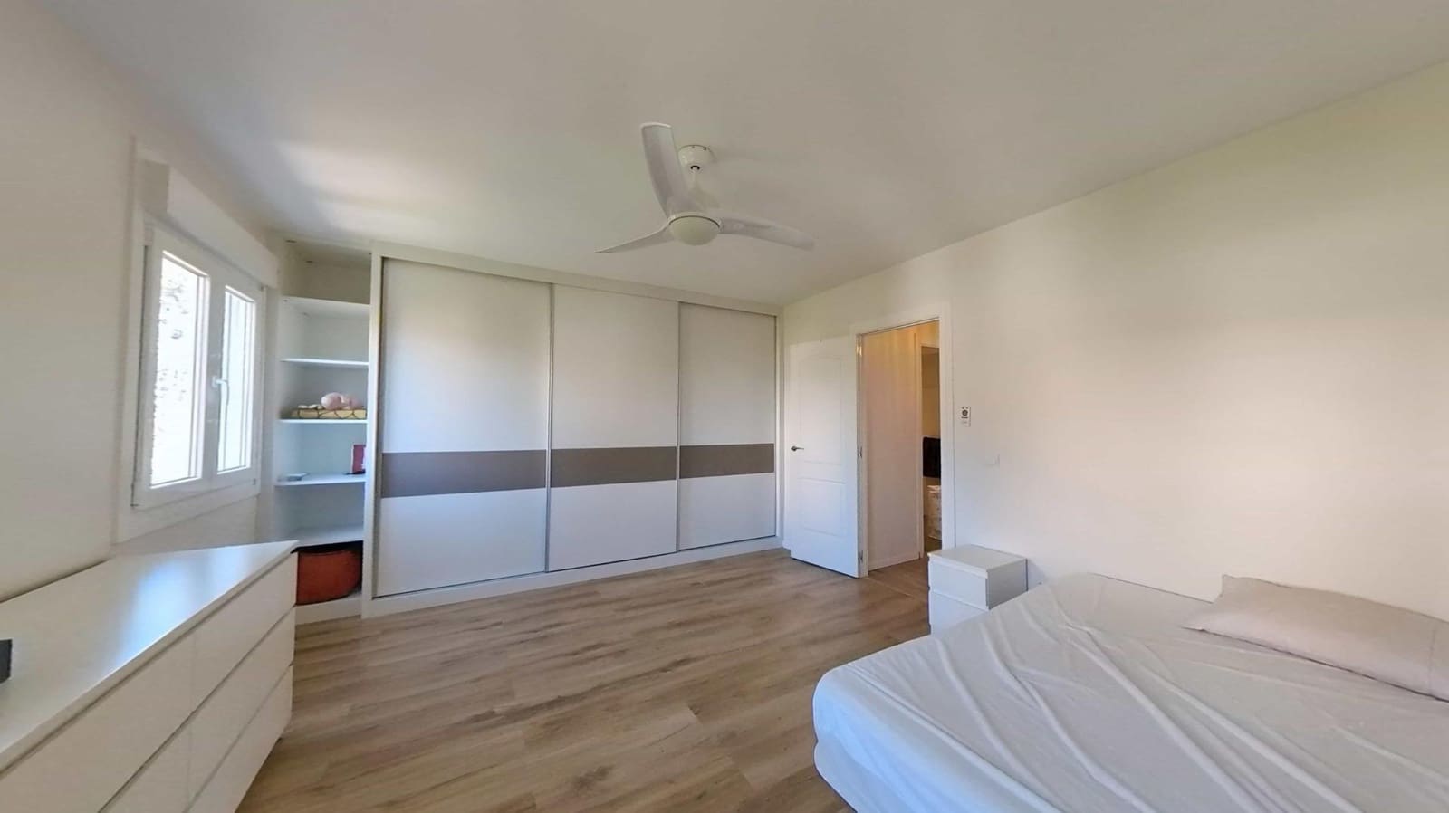 3 bedroom Penthouse for sale in Malaga city - € 550,000 (Ref: 9726790)