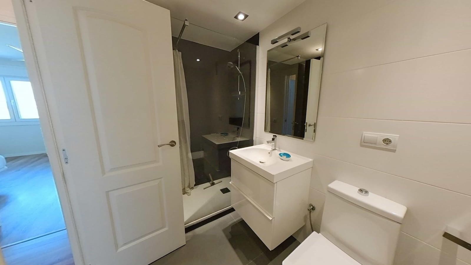 3 bedroom Penthouse for sale in Malaga city - € 550,000 (Ref: 9726790)