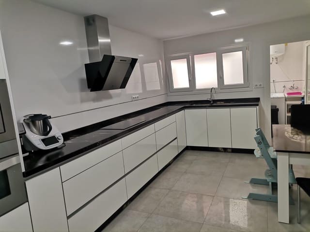 3 soverom Leilighet til salgs i El Palo, Málaga by - € 650 000 (Ref: 9726791)