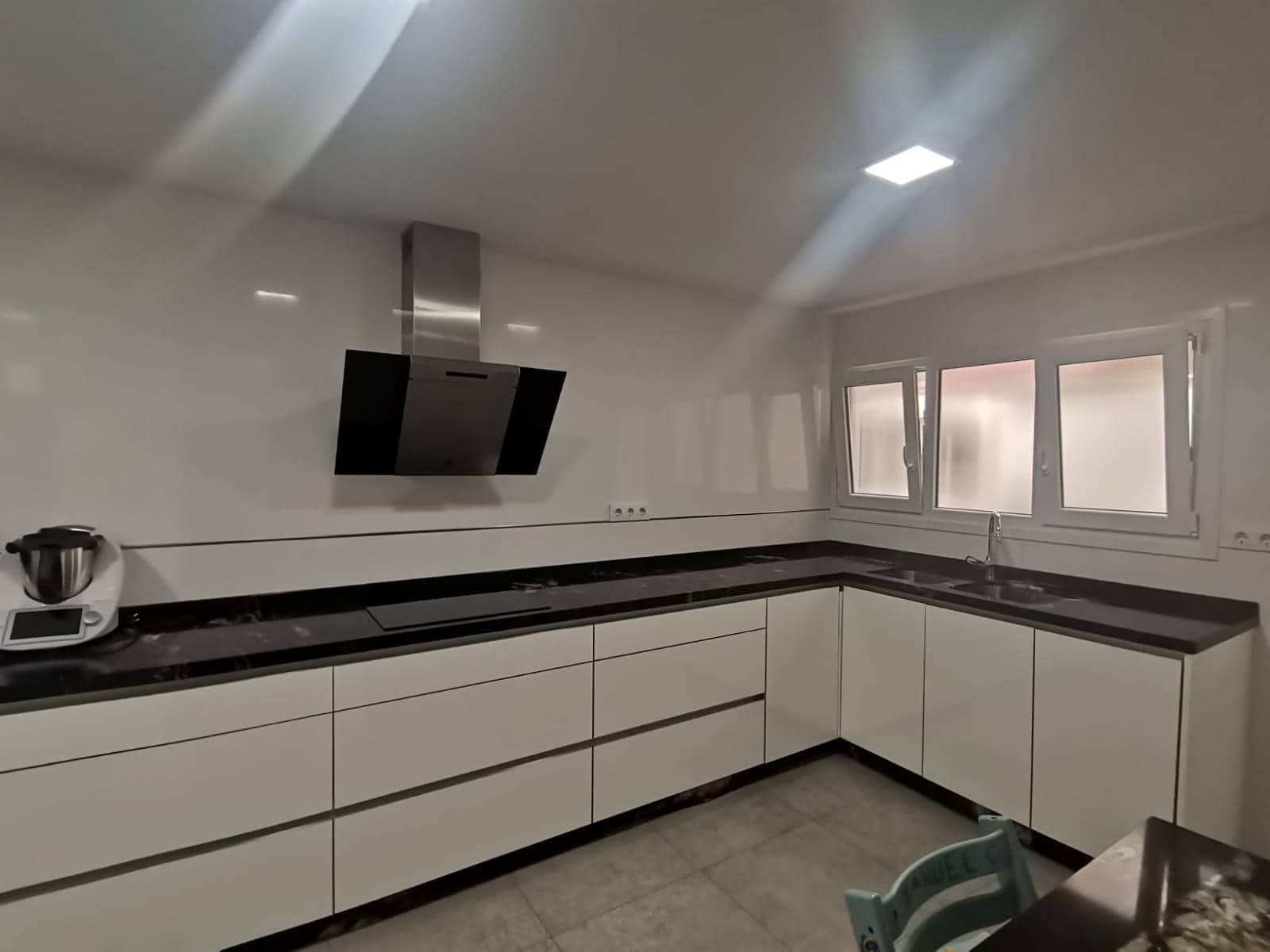 3 Zimmer Wohnung zu verkaufen in Malaga Stadt - 650.000 € (Ref: 9726791)