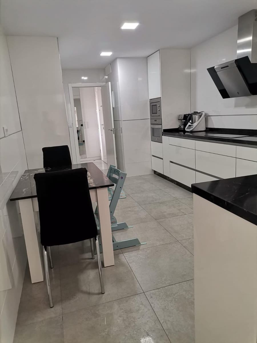 3 Zimmer Wohnung zu verkaufen in Malaga Stadt - 650.000 € (Ref: 9726791)