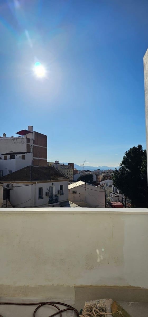 4 Zimmer Wohnung zu verkaufen in Malaga Stadt mit Garage - 645.000 € (Ref: 9726795)