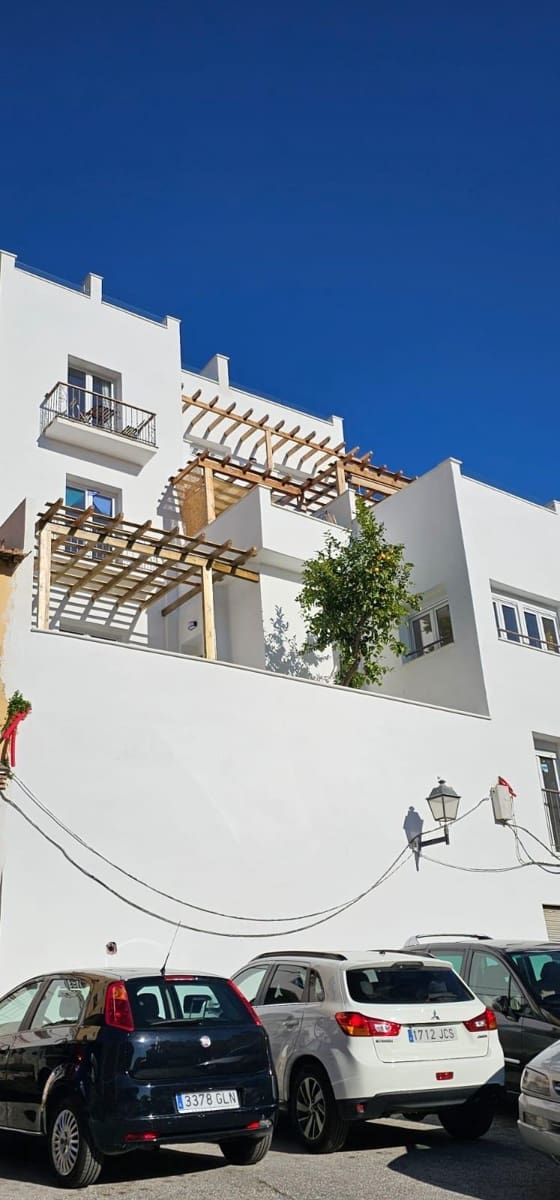 4 Zimmer Wohnung zu verkaufen in Malaga Stadt mit Garage - 645.000 € (Ref: 9726795)