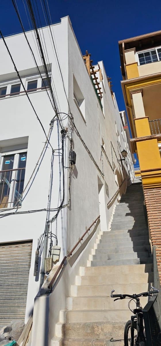 4 Zimmer Wohnung zu verkaufen in Malaga Stadt mit Garage - 645.000 € (Ref: 9726795)