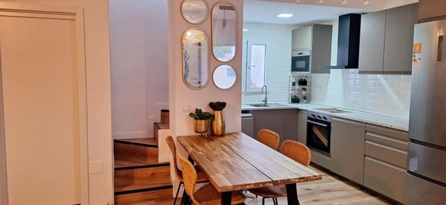 Apartamento de 2 habitaciones en Málaga ciudad en venta - 400.000 € (Ref: 9726796)