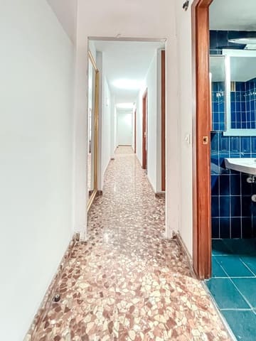 6 soveværelse Lejlighed til salg i Málaga by med garage - € 450.000 (Ref: 9735711)