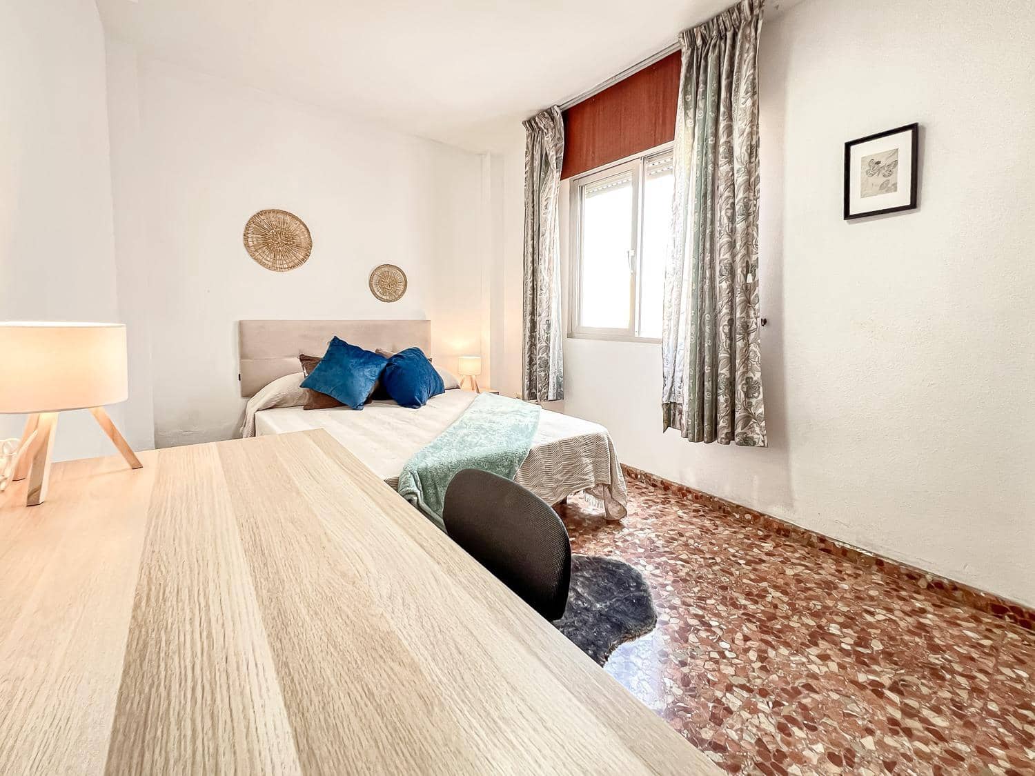 6 Zimmer Wohnung zu verkaufen in Malaga Stadt mit Garage - 450.000 € (Ref: 9735711)