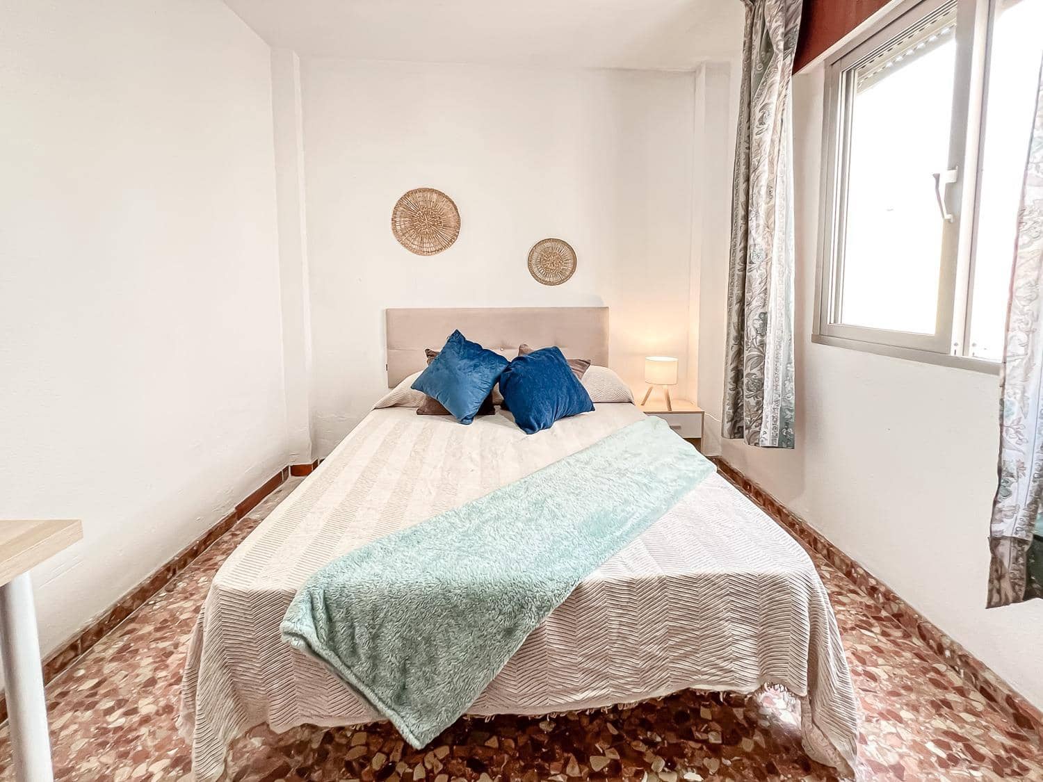 6 Zimmer Wohnung zu verkaufen in Malaga Stadt mit Garage - 450.000 € (Ref: 9735711)