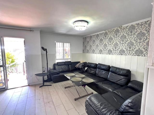 3 chambre Villa/Maison Mitoyenne à vendre à La Cala del Moral, Rincón de la Victoria avec piscine - 399 000 € (Ref: 9748165)