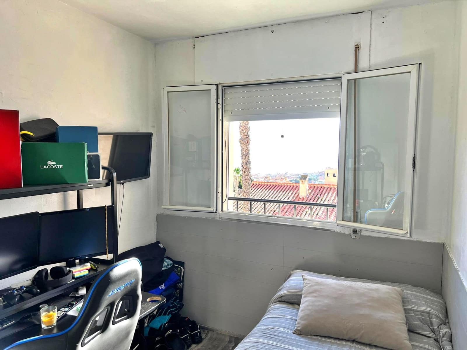 3 chambre Villa/Maison Mitoyenne à vendre à La Cala del Moral avec piscine - 399 000 € (Ref: 9748165)