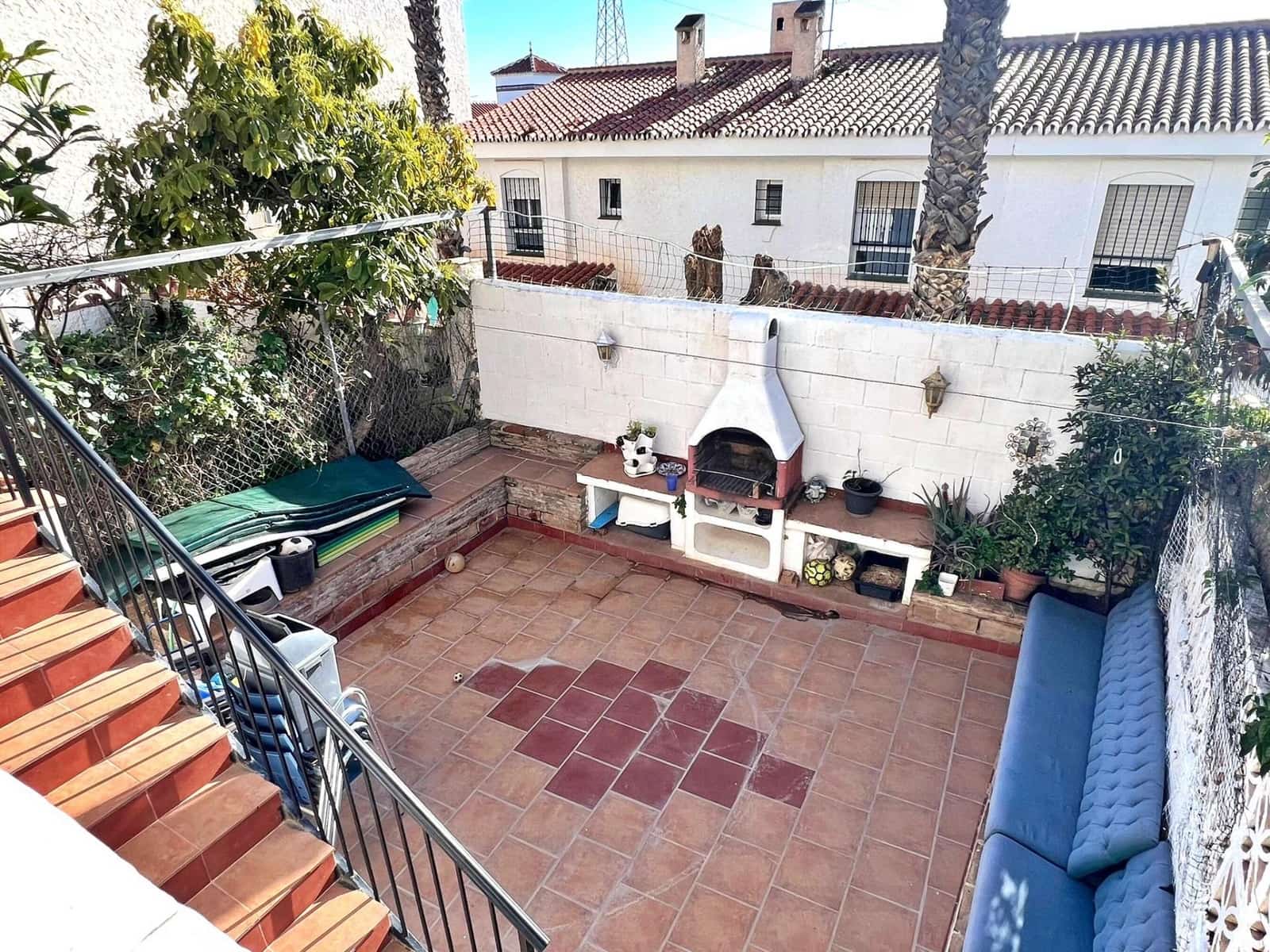 3 chambre Villa/Maison Mitoyenne à vendre à La Cala del Moral avec piscine - 399 000 € (Ref: 9748165)