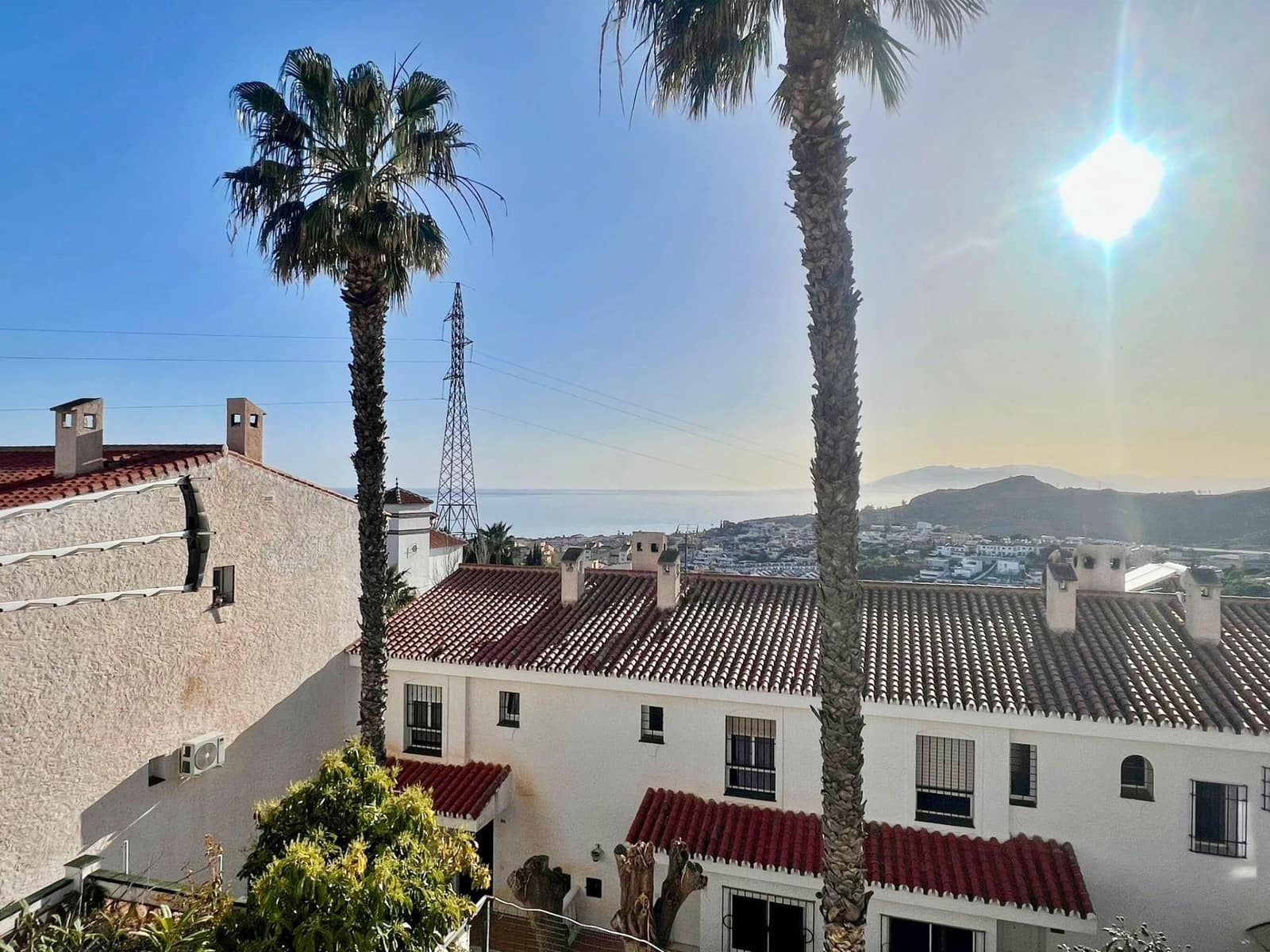 3 chambre Villa/Maison Mitoyenne à vendre à La Cala del Moral avec piscine - 399 000 € (Ref: 9748165)