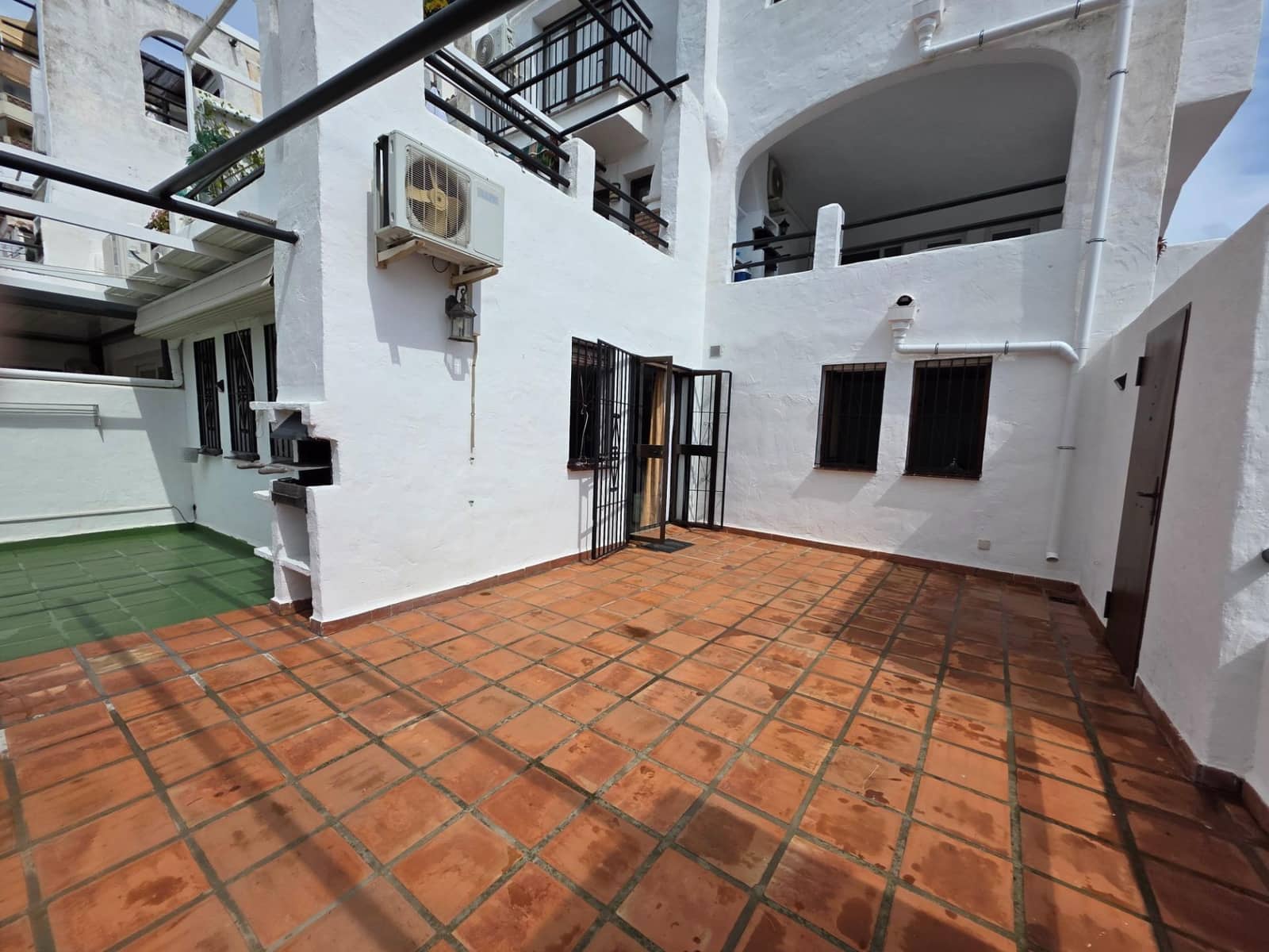 1 soveværelse Lejlighed til salg i Benalmadena med swimmingpool - € 345.000 (Ref: 9752186)