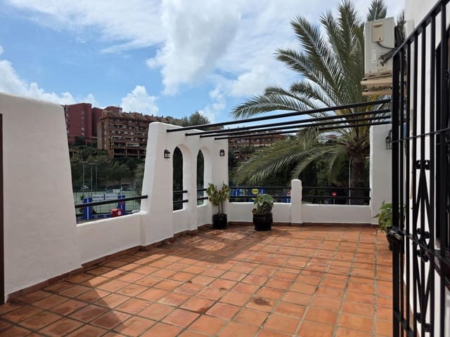 1 soverom Leilighet til salgs i Benalmádena med svømmebasseng - € 345 000 (Ref: 9752186)