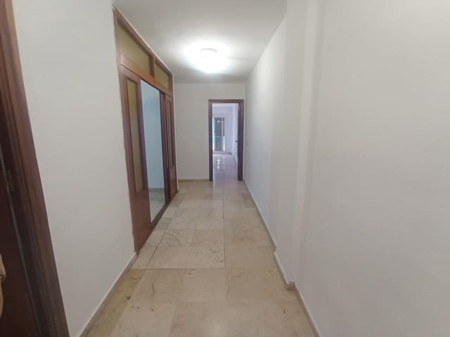 3 slaapkamer Flat te koop in Centro Historico, Málaga stad met garage - € 430.000 (Ref: 9755877)