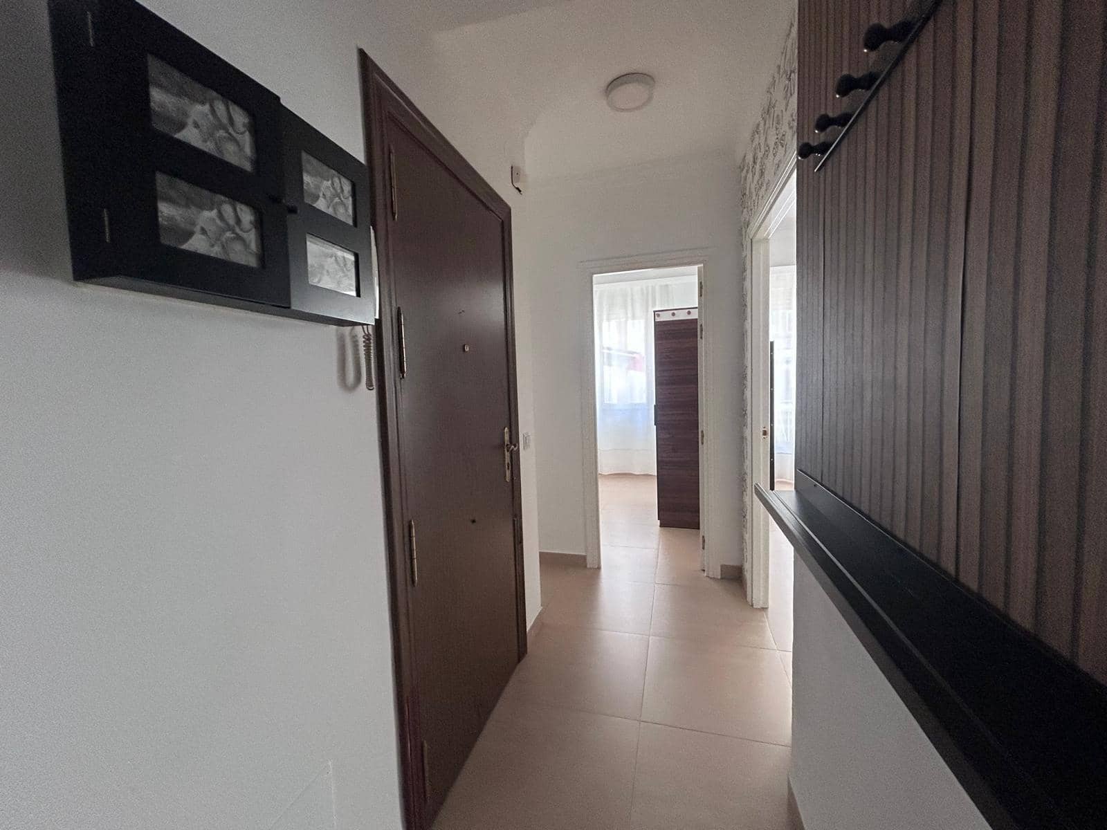 3 bedroom Flat for sale in Malaga city - € 300,000 (Ref: 9788727)