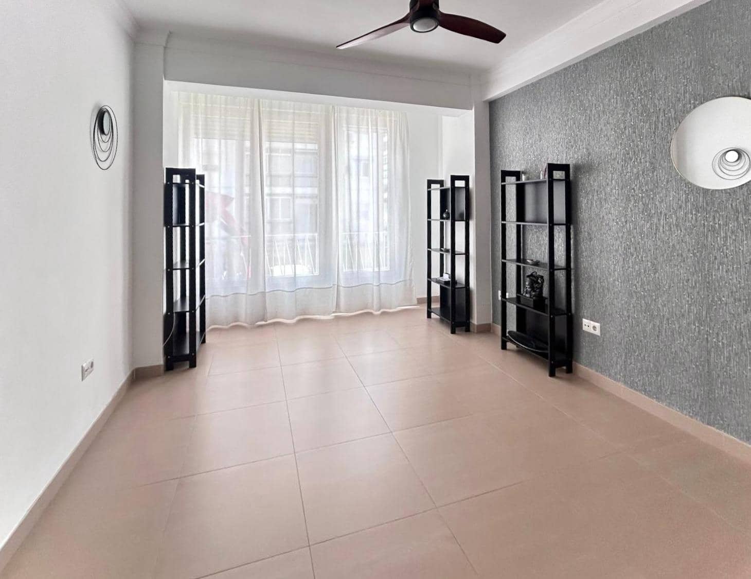 3 sypialnia Mieszkanie na sprzedaż w Miasto Malaga - 300 000 € (Ref: 9788727)