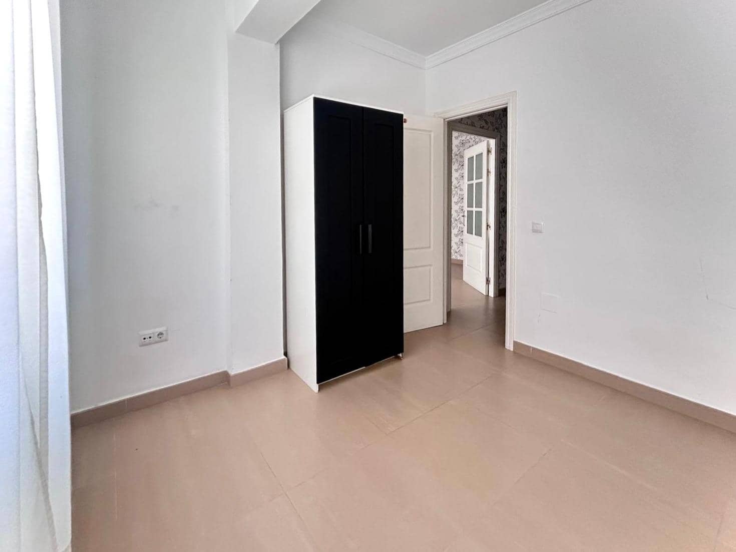 3 sypialnia Mieszkanie na sprzedaż w Miasto Malaga - 300 000 € (Ref: 9788727)