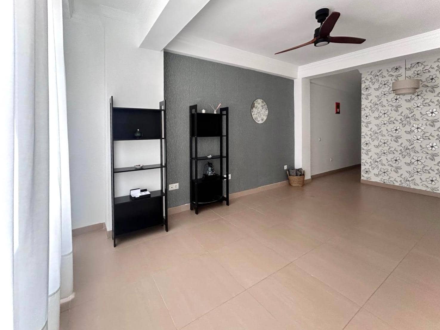 3 sypialnia Mieszkanie na sprzedaż w Miasto Malaga - 300 000 € (Ref: 9788727)