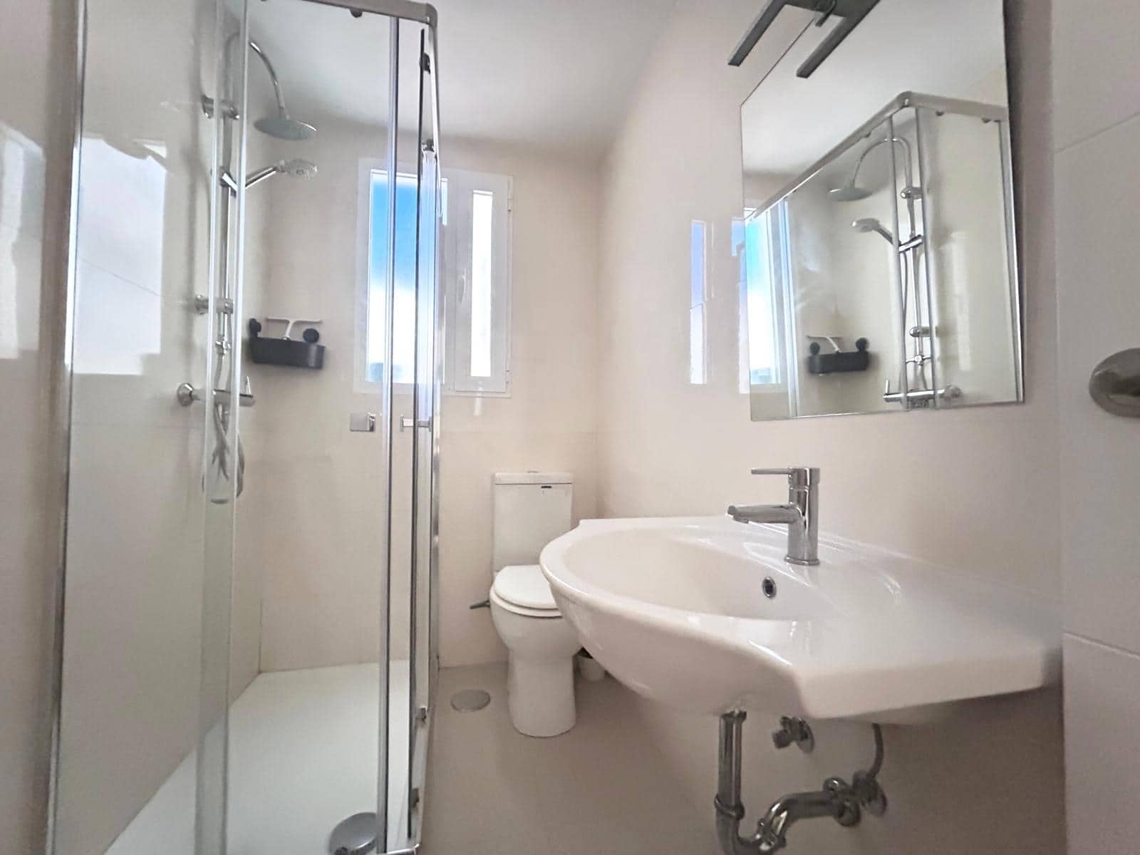 3 sypialnia Mieszkanie na sprzedaż w Miasto Malaga - 300 000 € (Ref: 9788727)