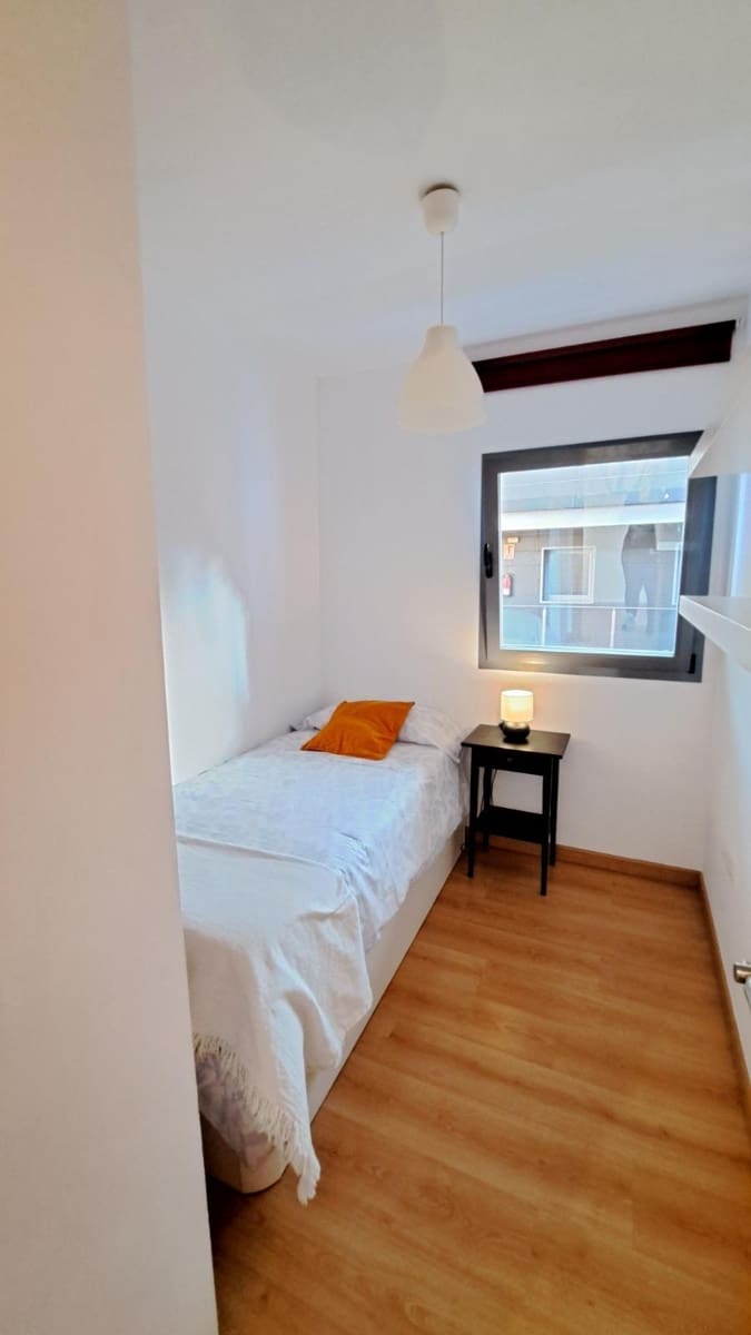 2 makuuhuone Asunto vuokrattavana paikassa Malaga kaupunki - 1 450 € (Ref: 9808136)