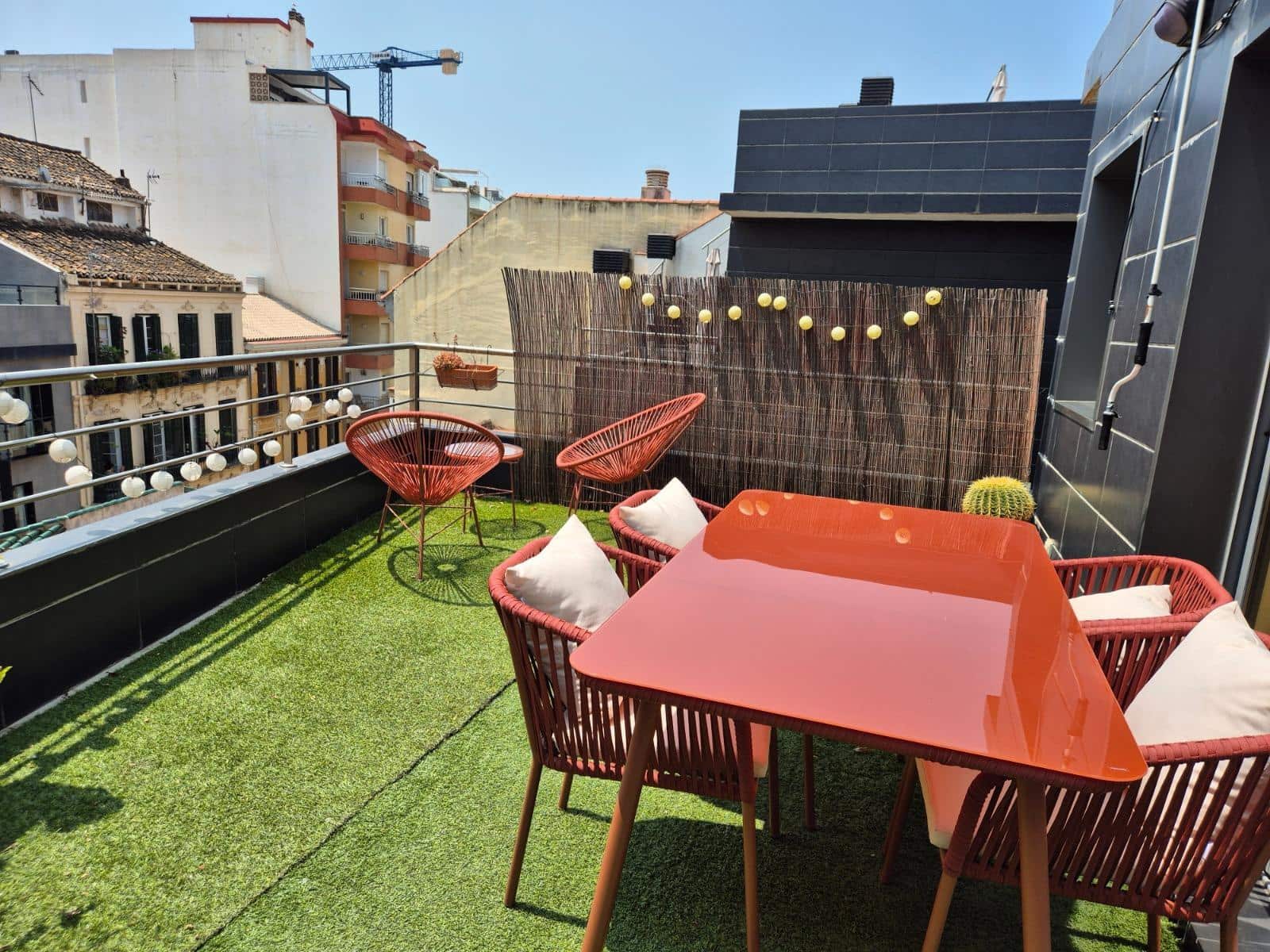 2 makuuhuone Asunto vuokrattavana paikassa Malaga kaupunki - 1 450 € (Ref: 9808136)