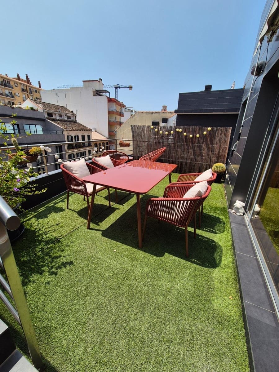 2 makuuhuone Asunto vuokrattavana paikassa Malaga kaupunki - 1 450 € (Ref: 9808136)