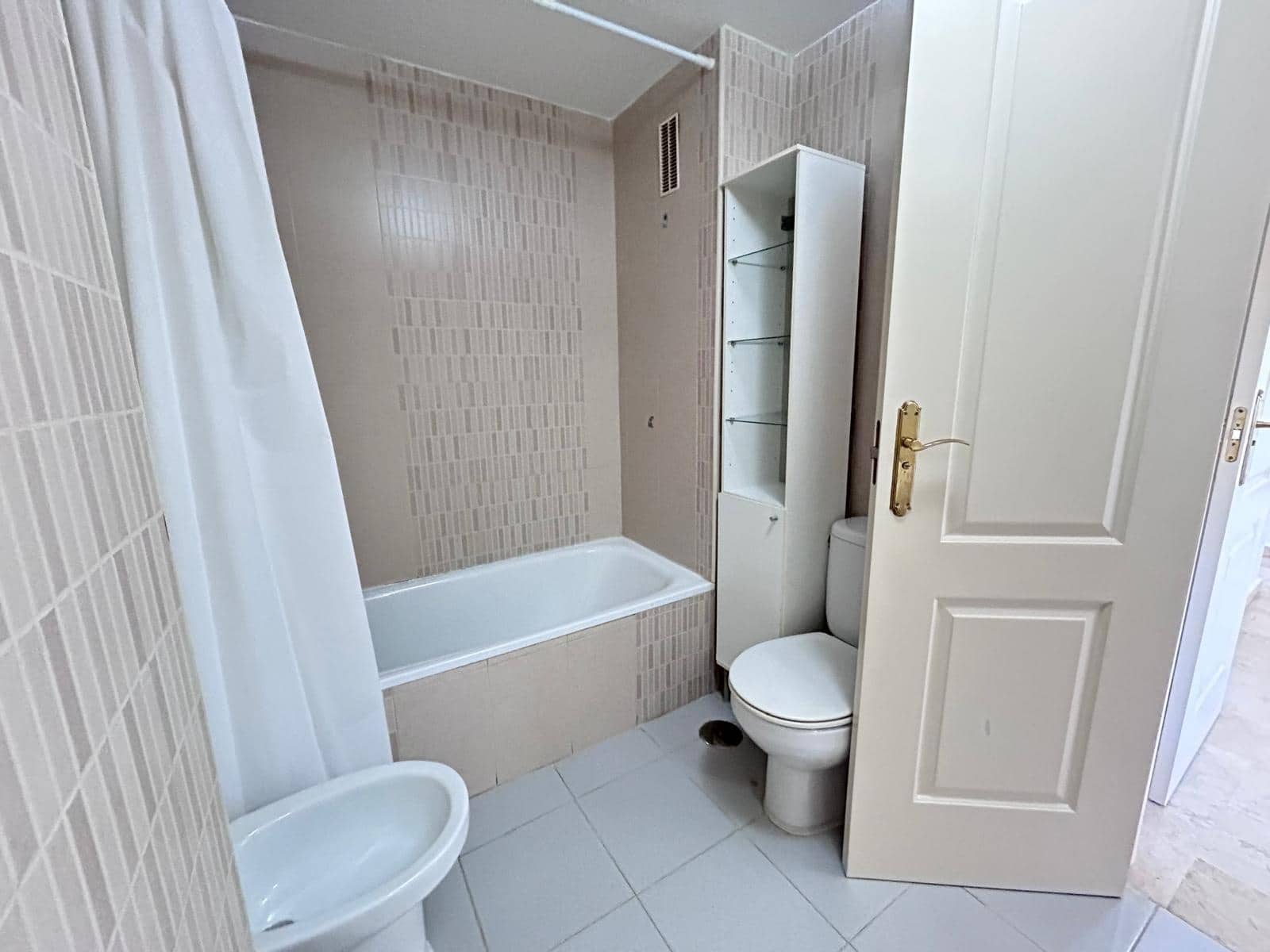 Piso de 3 habitaciones en Málaga ciudad en venta con piscina garaje - 600.000 € (Ref: 9820366)
