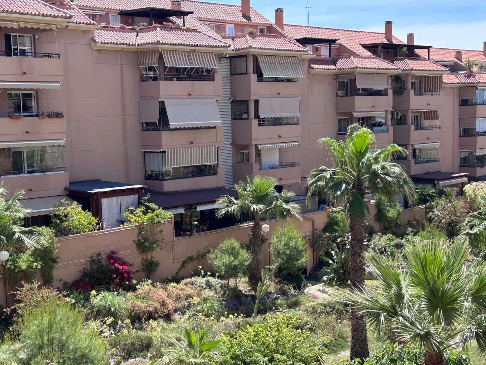 Piso de 3 habitaciones en Málaga ciudad en venta con piscina garaje - 600.000 € (Ref: 9820366)