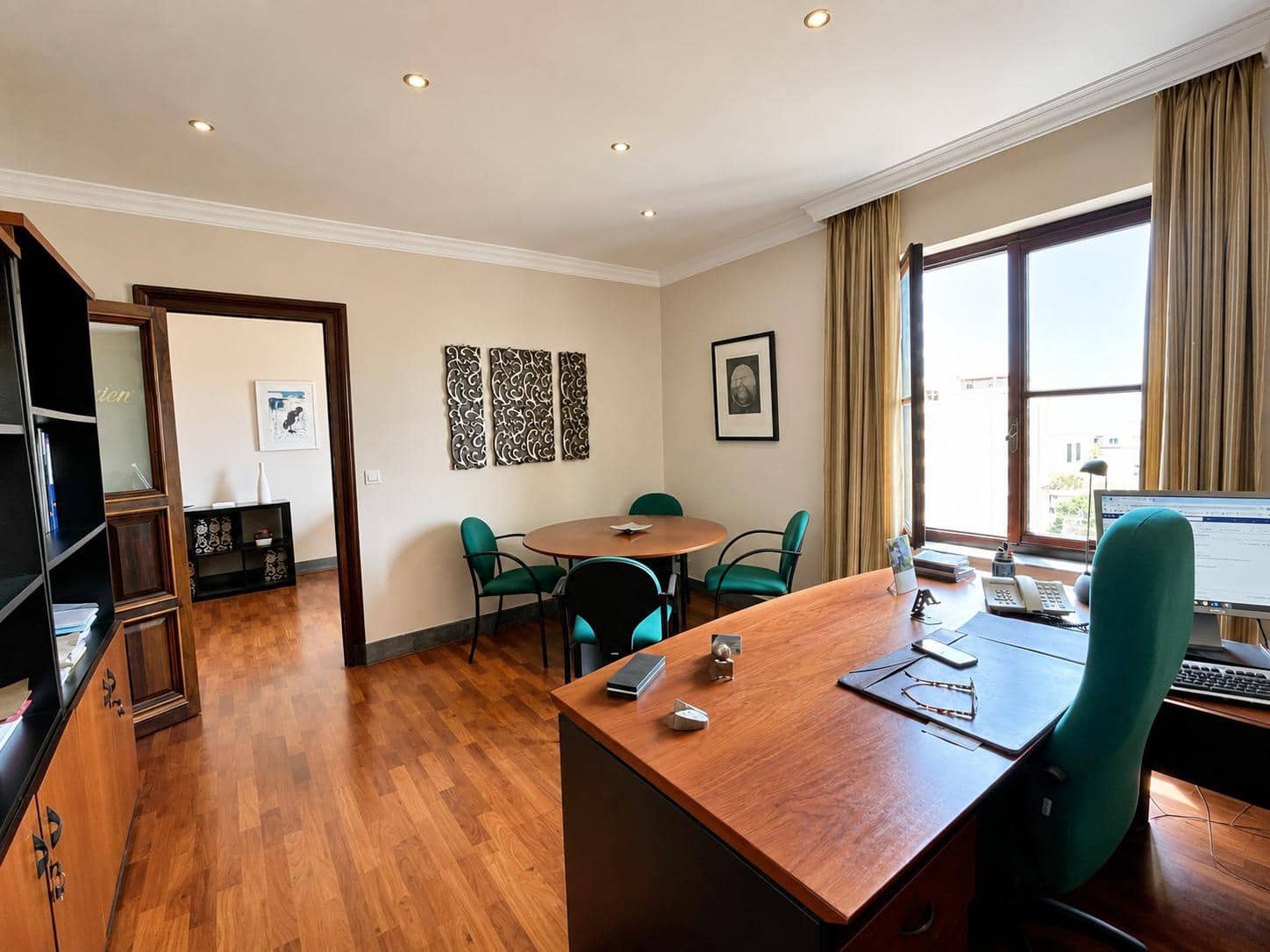 Biuro do wynajęcia w Miasto Malaga - 1 200 € (Ref: 9831687)