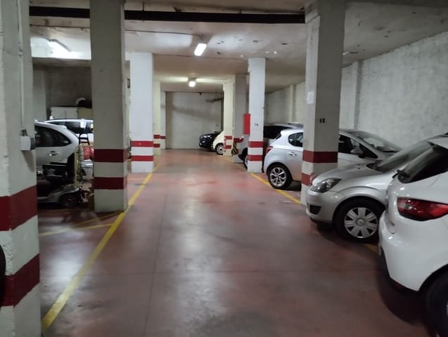 Garaje en Cruz del Humilladero, Málaga ciudad en venta - 17.000 € (Ref: 9836513)