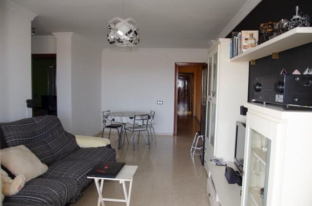 3 slaapkamer Flat te koop in Málaga stad - € 414.000 (Ref: 9865372)