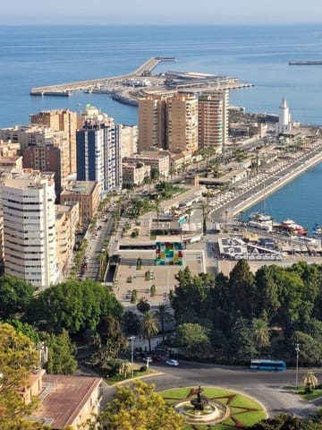 2 soveværelse Lejlighed til salg i Centro, Málaga by - € 355.000 (Ref: 9920580)