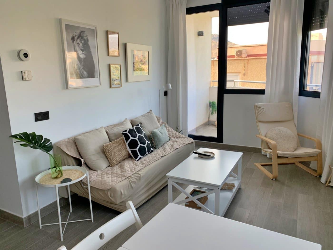 2 bedroom Flat for rent in Malaga city with pool - € 1,200 (Ref: 9924687)