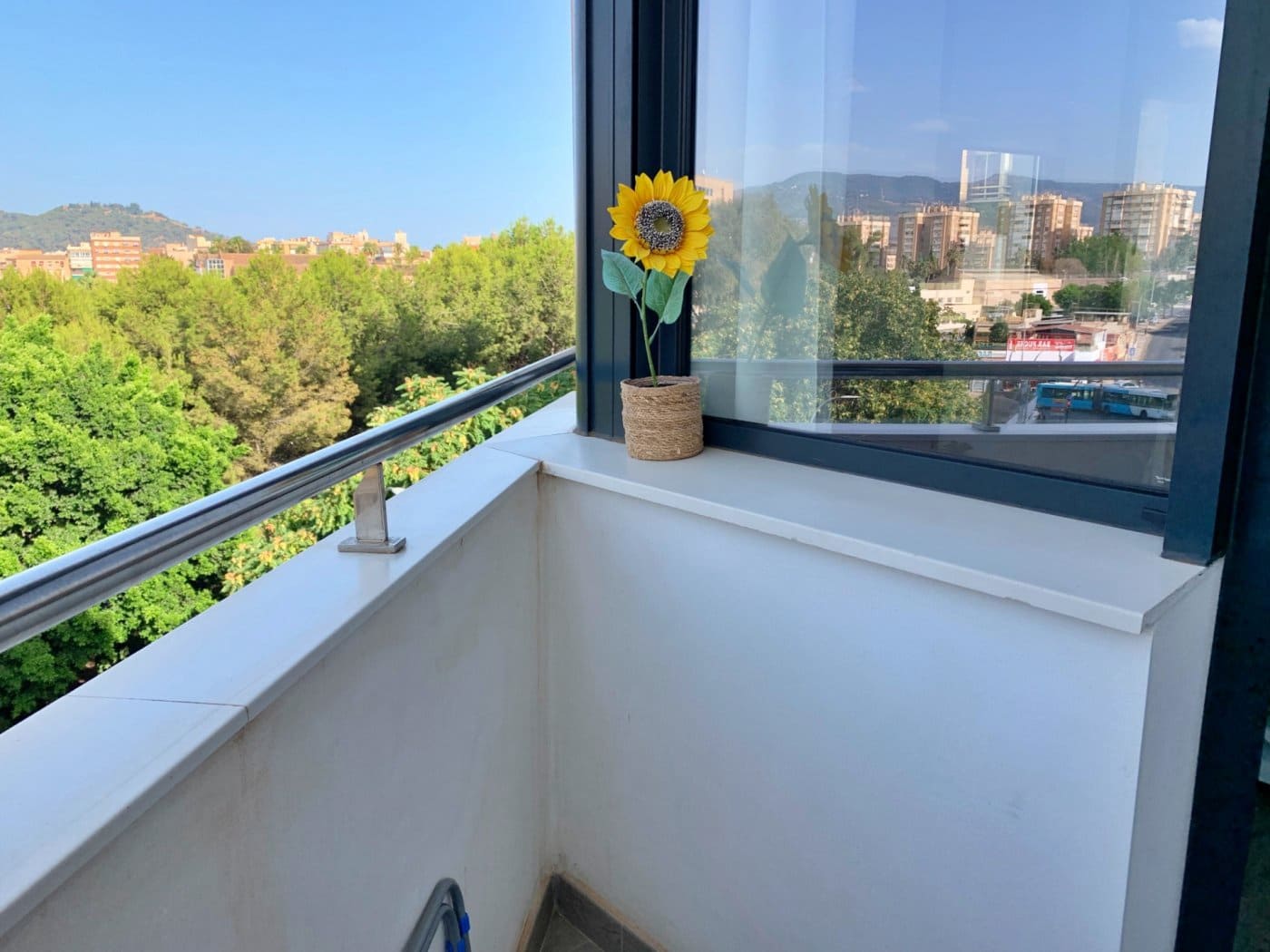 2 bedroom Flat for rent in Malaga city with pool - € 1,200 (Ref: 9924687)