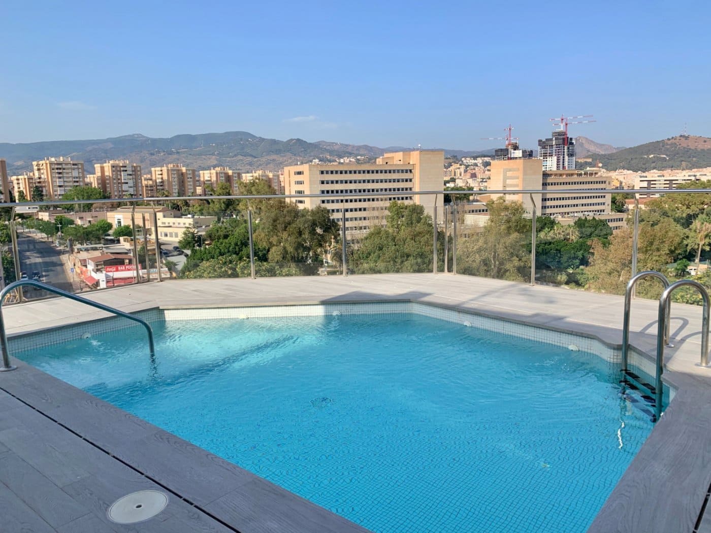 2 bedroom Flat for rent in Malaga city with pool - € 1,200 (Ref: 9924687)
