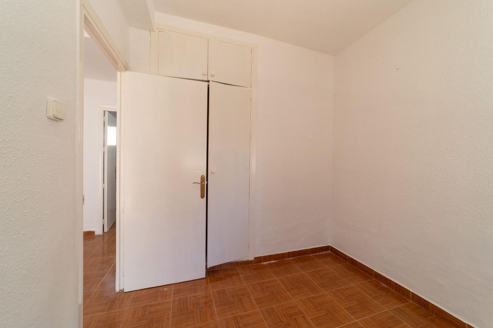 2 bedroom Beach Apartment for sale in Rincon de la Victoria - € 249,000 (Ref: 9942669)