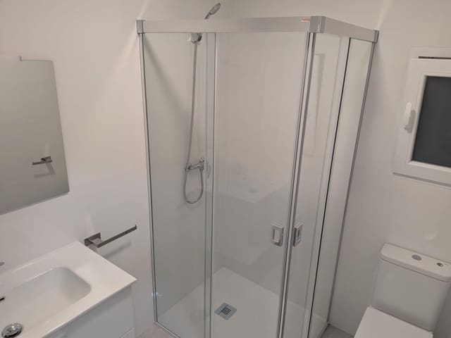 2 sovrum Lägenhet att hyra i Málaga stad - 1 100 € (Ref: 9983193)