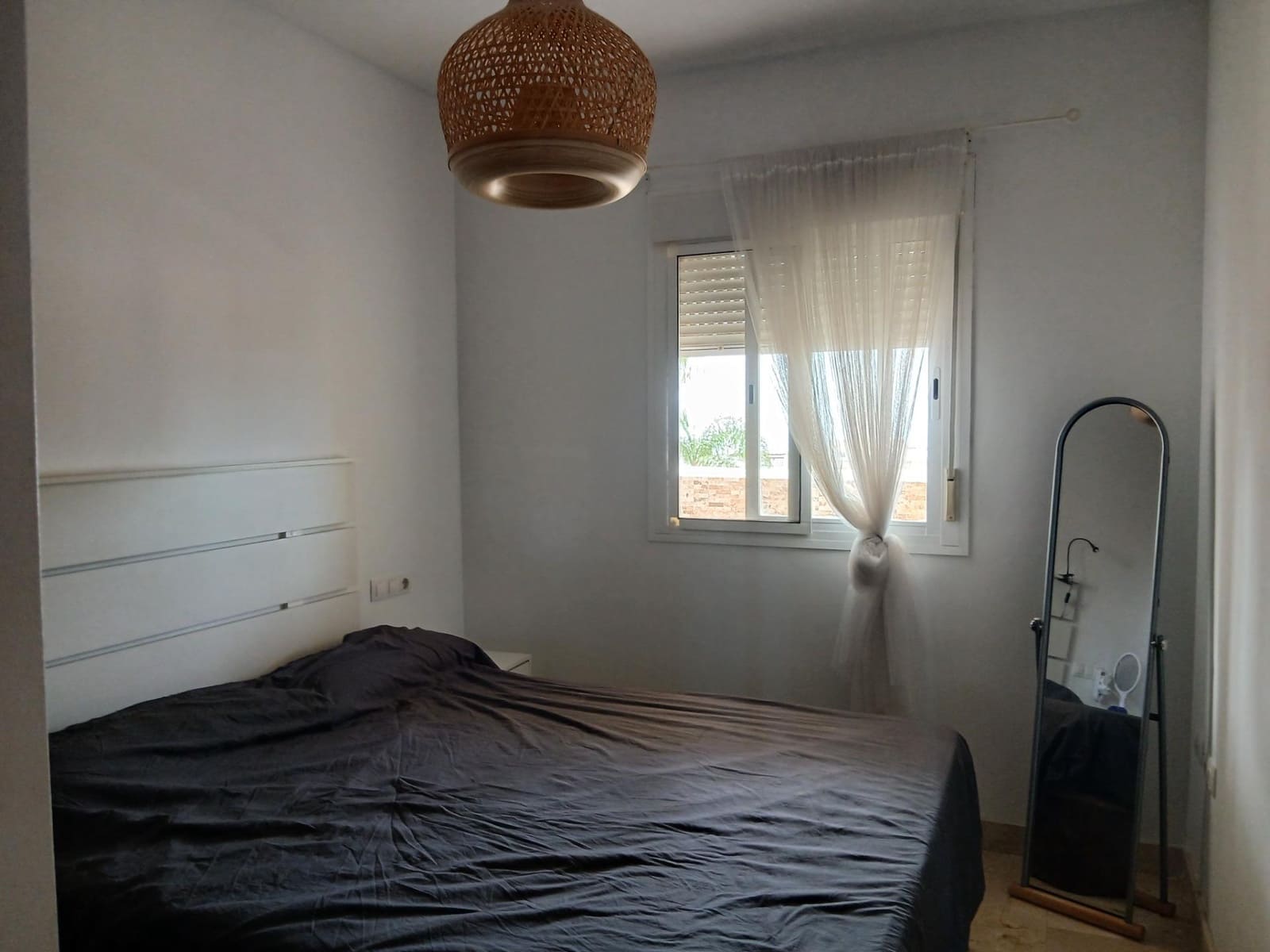2 soverom Leilighet til leie i Benalmadena med svømmebasseng garasje - € 1 200 (Ref: 9985093)