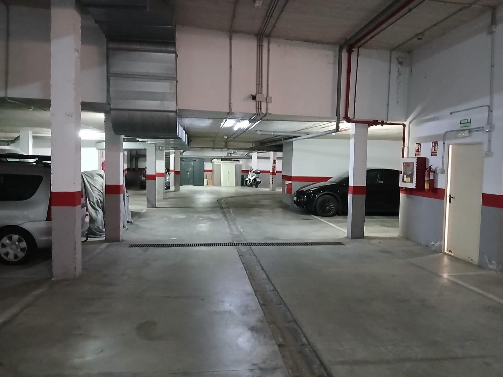 2 soverom Leilighet til leie i Benalmadena med svømmebasseng garasje - € 1 200 (Ref: 9985093)