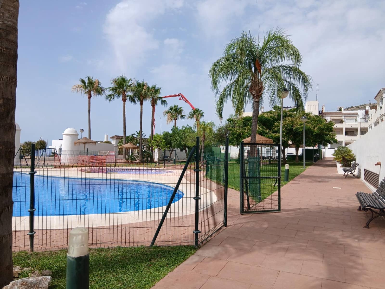 2 soverom Leilighet til leie i Benalmadena med svømmebasseng garasje - € 1 200 (Ref: 9985093)