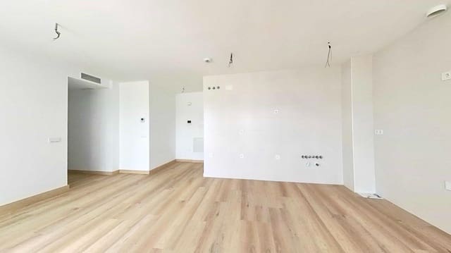 Piso de 3 habitaciones en Puerto de la Torre, Málaga ciudad en venta con piscina garaje - 550.000 € (Ref: 9990822)
