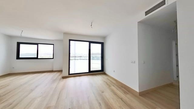 Piso de 3 habitaciones en Puerto de la Torre, Málaga ciudad en venta con piscina garaje - 550.000 € (Ref: 9990822)