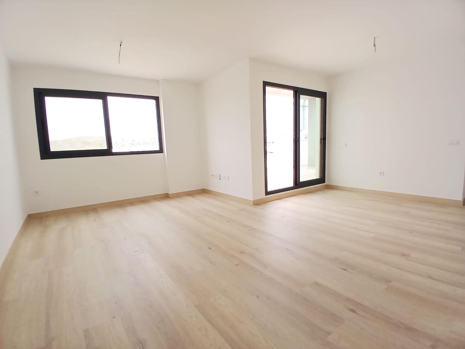 3 sypialnia Mieszkanie na sprzedaż w Puerto de la Torre z basenem garażem - 550 000 € (Ref: 9990822)