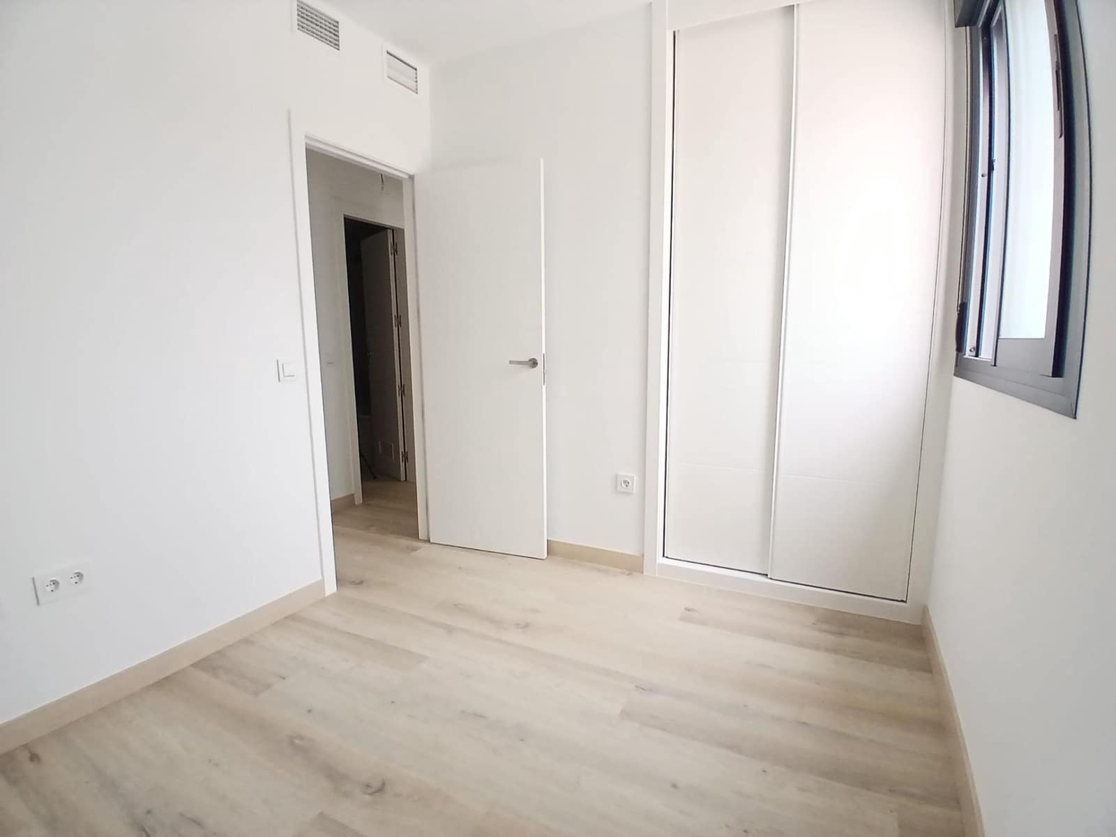 3 sypialnia Mieszkanie na sprzedaż w Puerto de la Torre z basenem garażem - 550 000 € (Ref: 9990822)