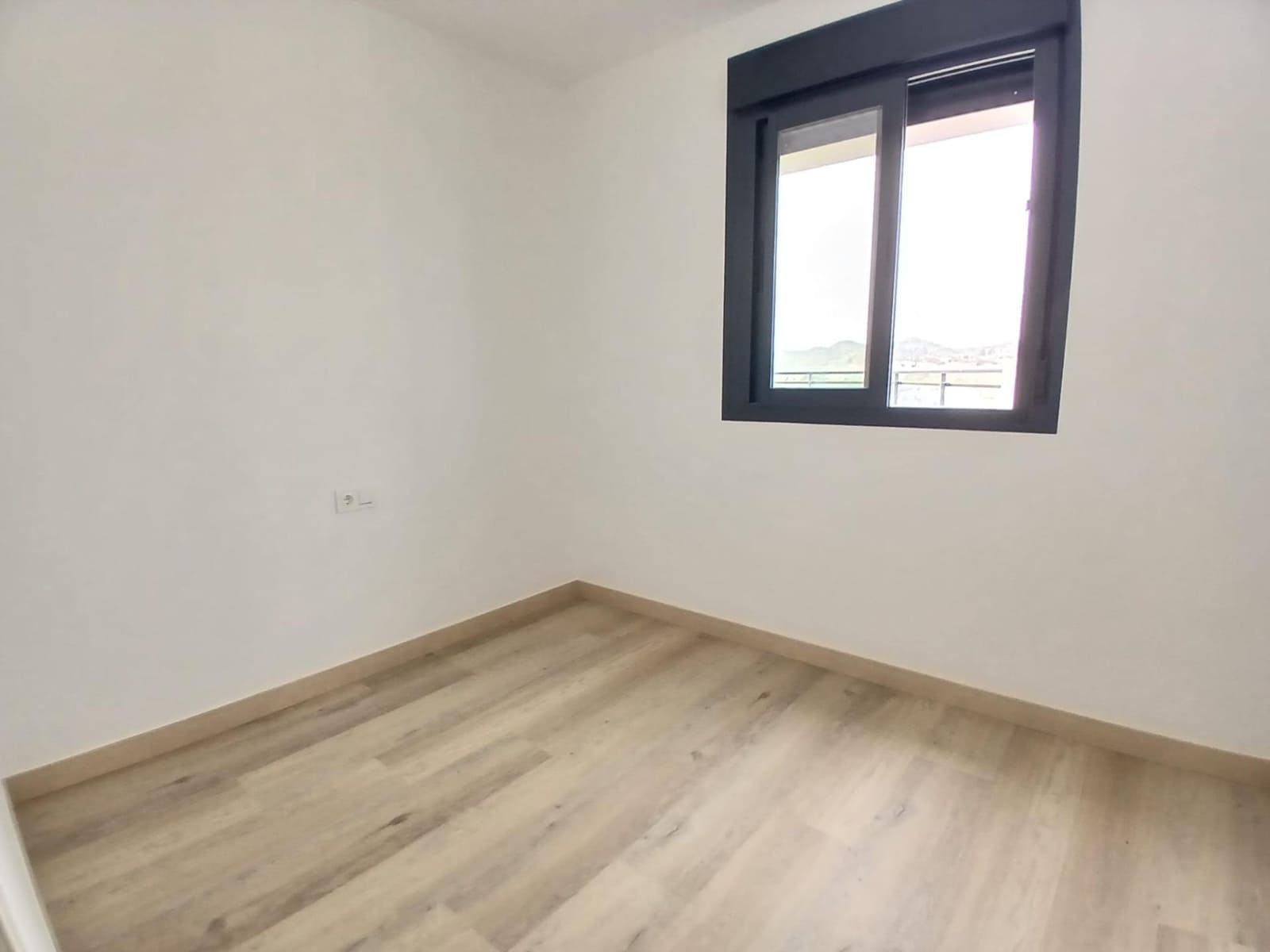 3 sypialnia Mieszkanie na sprzedaż w Puerto de la Torre z basenem garażem - 550 000 € (Ref: 9990822)