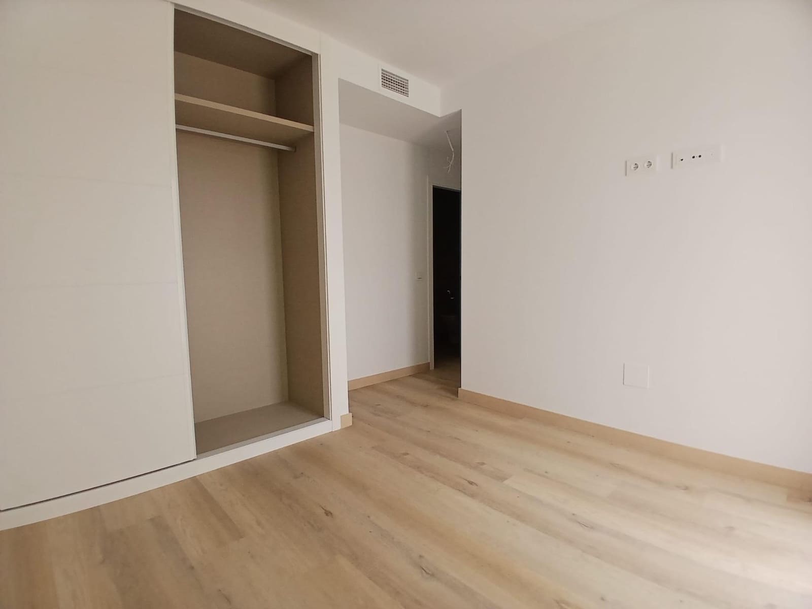 3 sypialnia Mieszkanie na sprzedaż w Puerto de la Torre z basenem garażem - 550 000 € (Ref: 9990822)